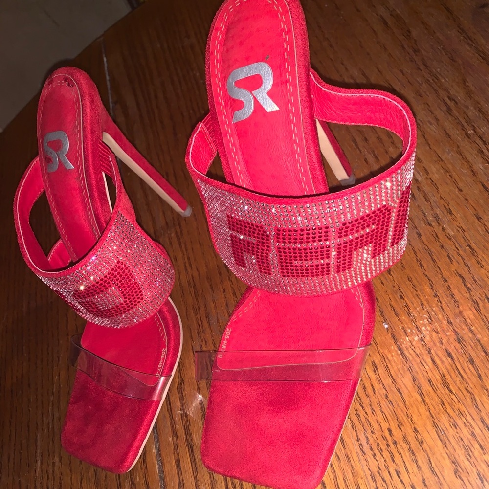 Red Gsuwoo Heels